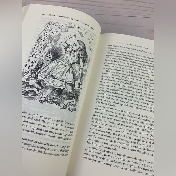 Alice's Adventures in Wonderland and Other Stories Barnes & Noble Unread - Picture 7 of 12